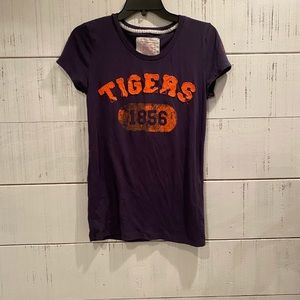 Auburn shirt